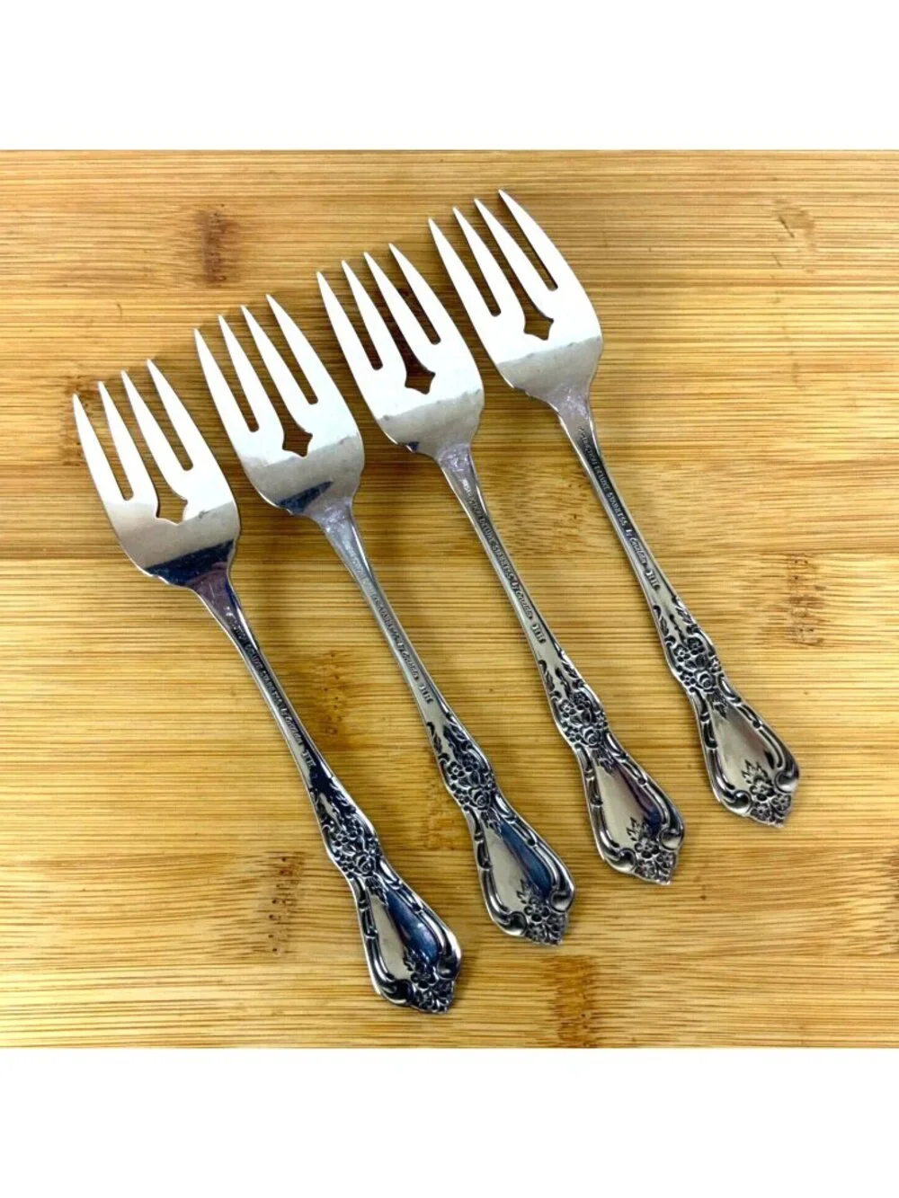 Oneida Distinction Deluxe Kennett Square 4 Salad Forks Stainless Steel Flatware